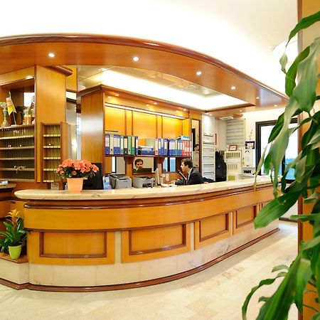Hotel Adler Alassio Zewnętrze zdjęcie