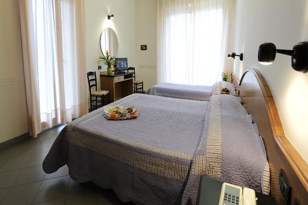 Hotel Adler Alassio Zewnętrze zdjęcie