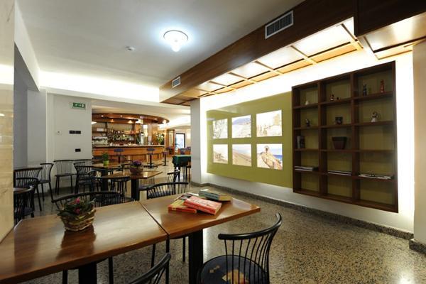 Hotel Adler Alassio Zewnętrze zdjęcie