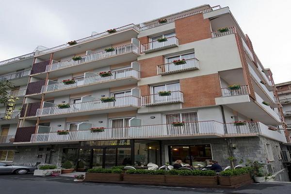 Hotel Adler Alassio Zewnętrze zdjęcie