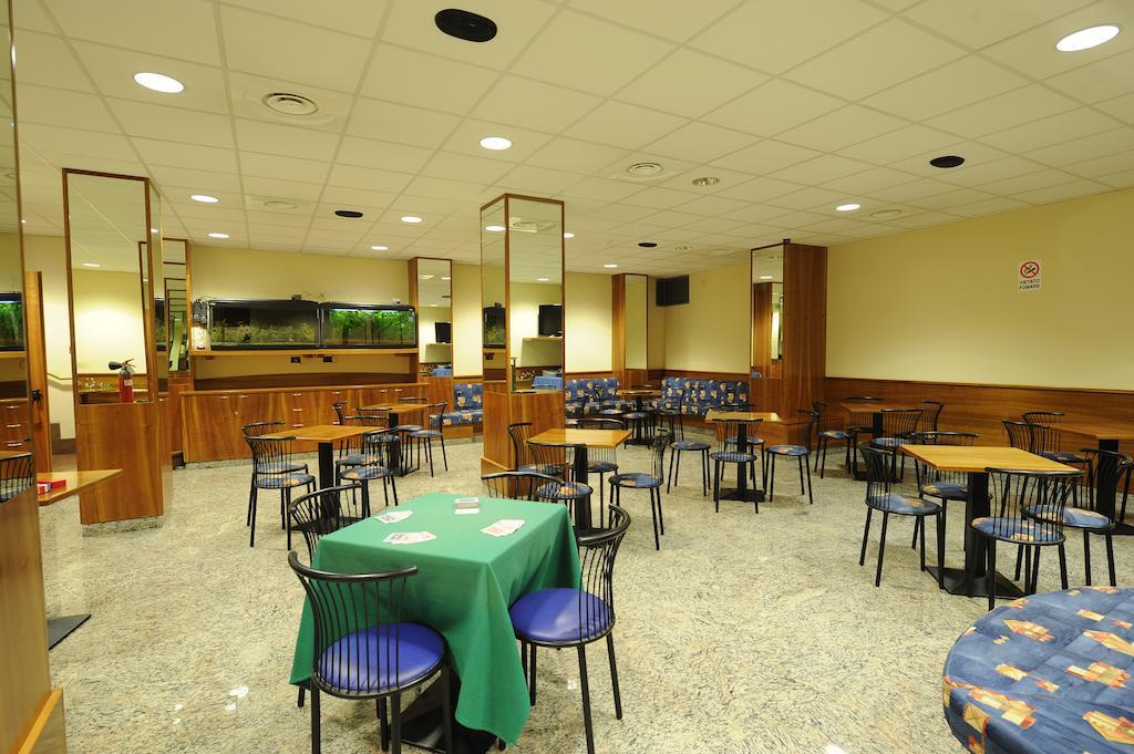 Hotel Adler Alassio Zewnętrze zdjęcie