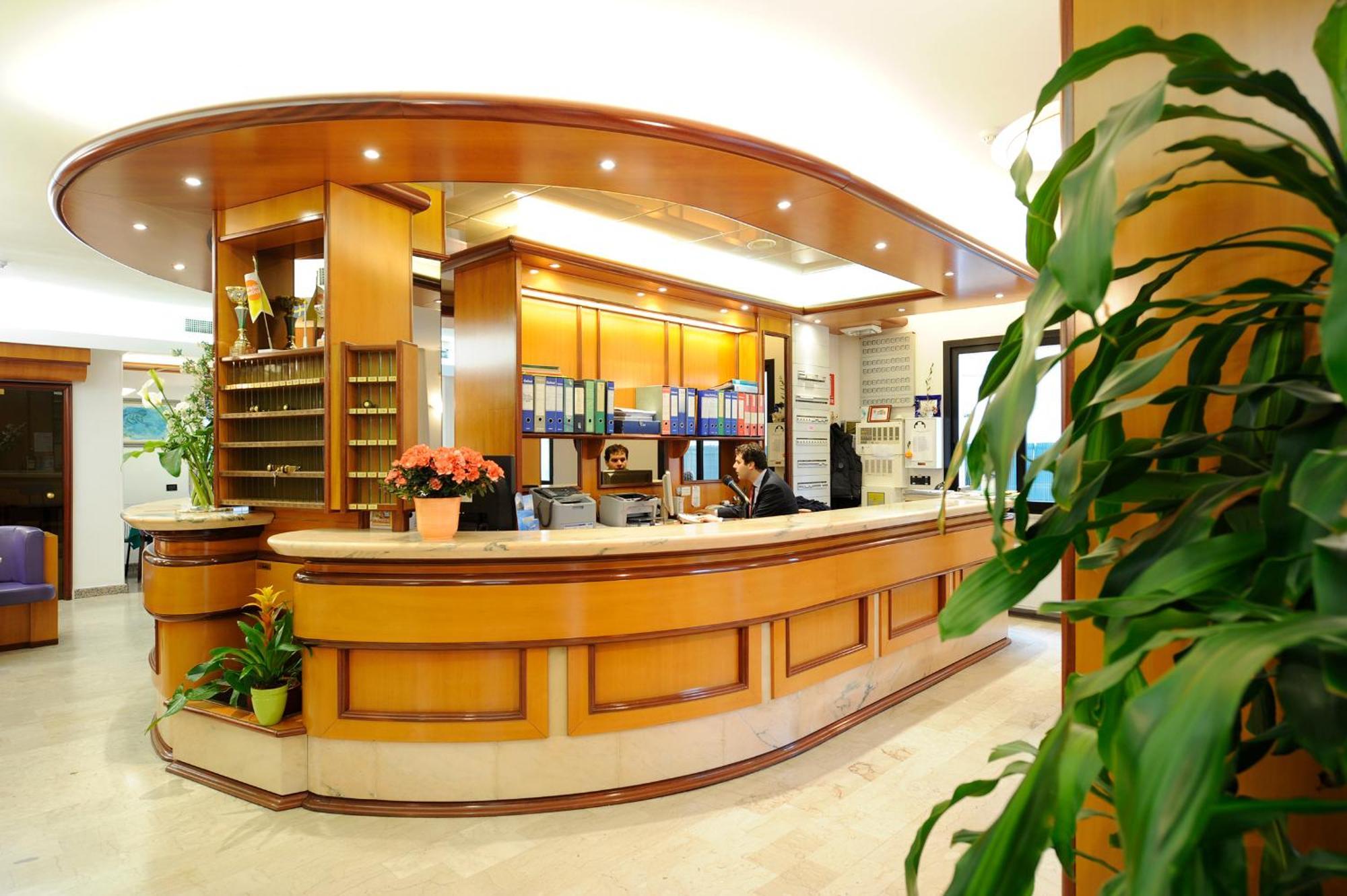 Hotel Adler Alassio Zewnętrze zdjęcie